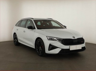 Škoda Octavia RS RS 2.0 TSI, RS, Navigace