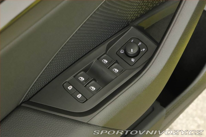 Škoda Octavia RS RS 2.0 TSI, AT, Pano, Kam 2025
