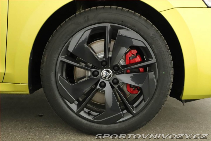 Škoda Octavia RS RS 2.0 TSI, AT, Pano, Kam 2025
