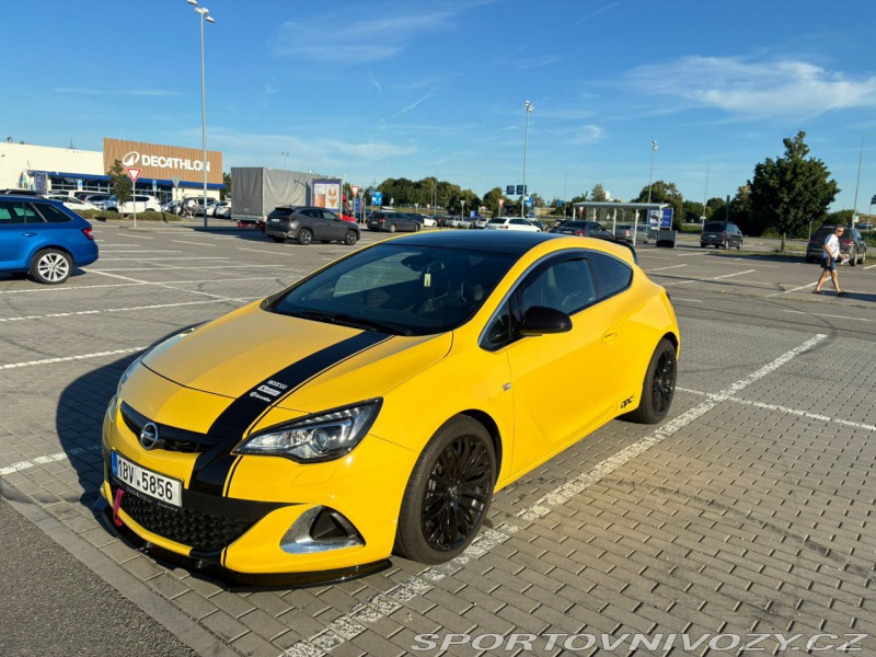 Opel Astra J GTC OPC 2.0 Turbo 206 k