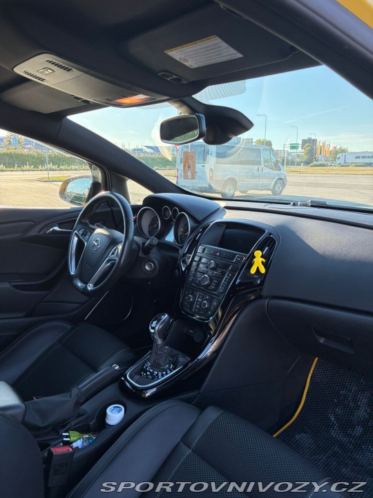 Opel Astra J GTC OPC 2.0 Turbo 206 k 2018