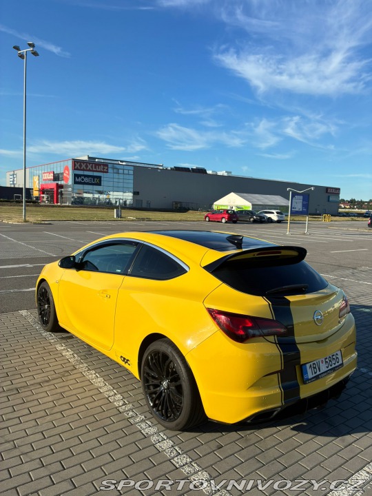 Opel Astra J GTC OPC 2.0 Turbo 206 k 2018