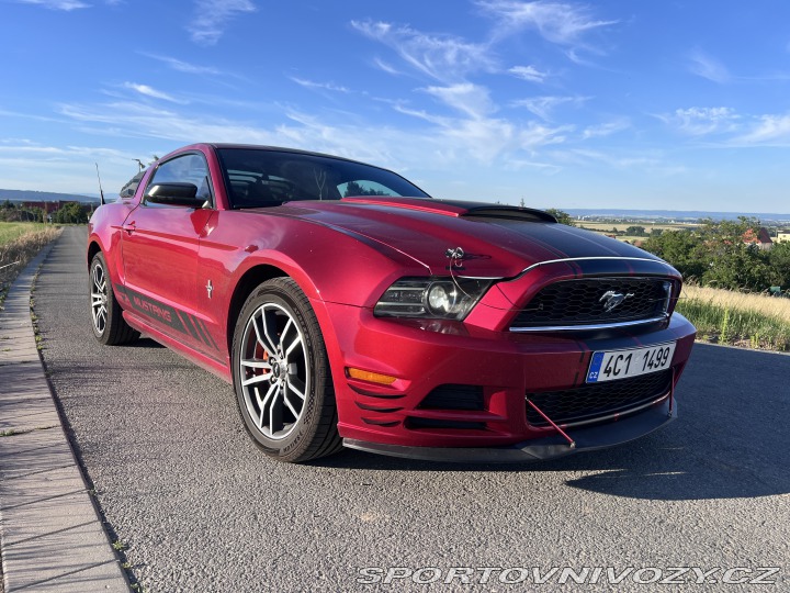 Ford Mustang 3,7 227kw 2012