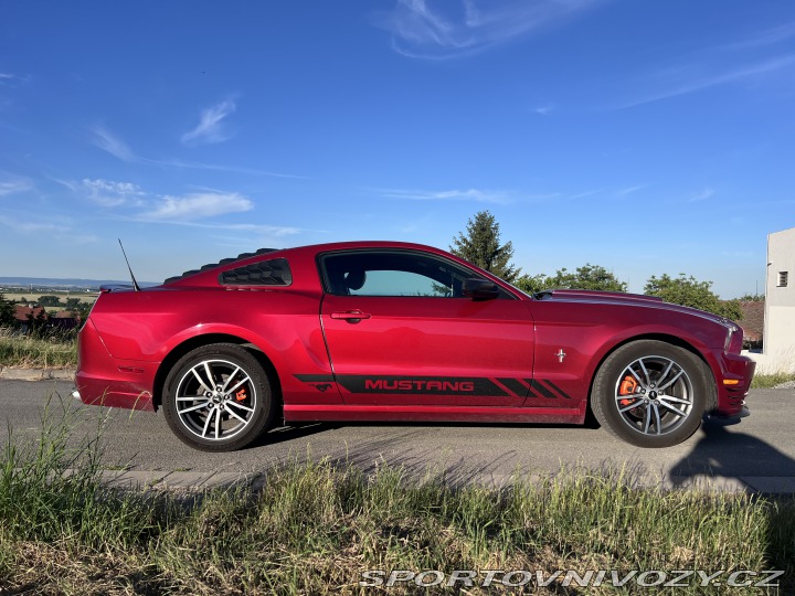 Ford Mustang 3,7 227kw 2012