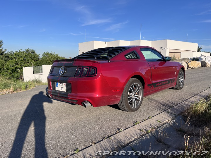 Ford Mustang 3,7 227kw 2012