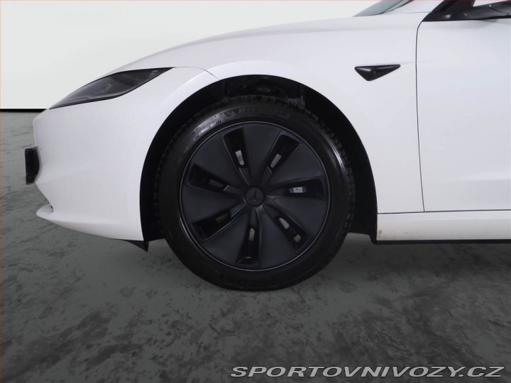 Tesla Model 3 Standard Range LFP, SoH 9 2024