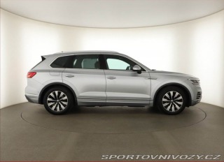 Volkswagen Ostatní modely Touareg 3.0 TDI 2020