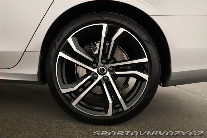 Volvo S90 T8 Recharge 2024