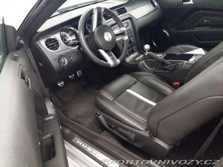 Ford Mustang GT 2012
