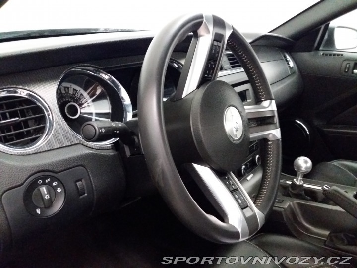 Ford Mustang GT 2012