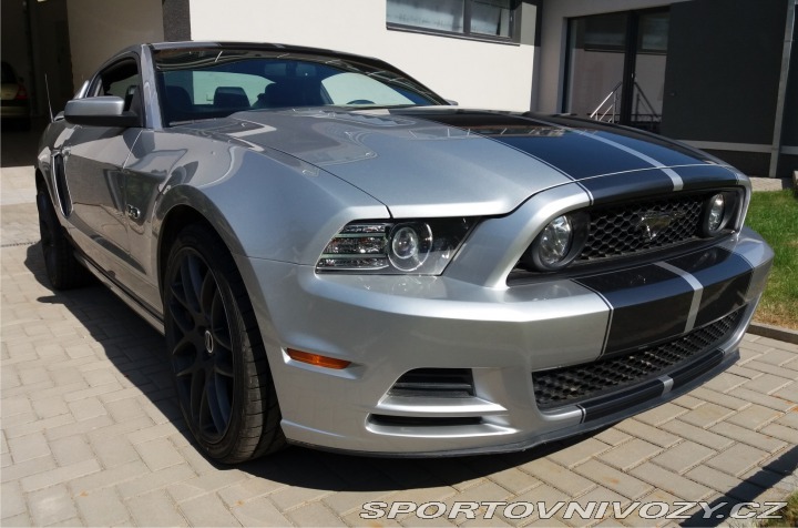 Ford Mustang GT 2012