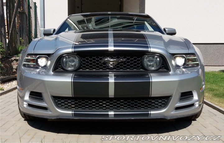 Ford Mustang GT 2012