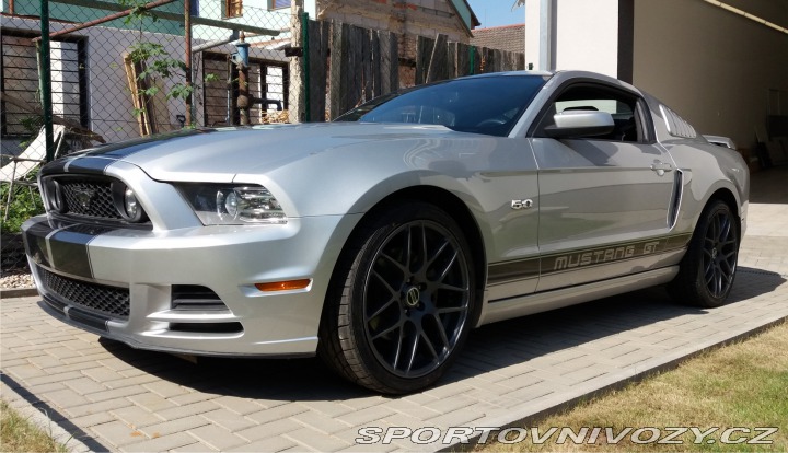 Ford Mustang GT 2012