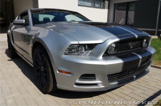 Ford Mustang GT 2012