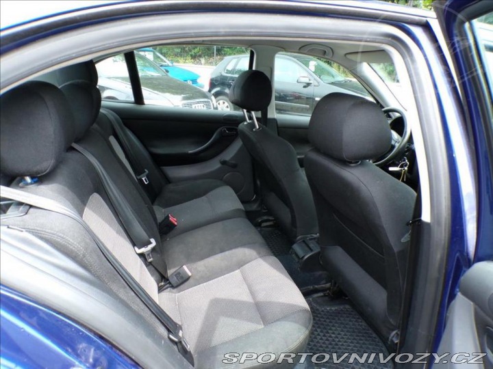 Seat Leon 1,4 16V 2003