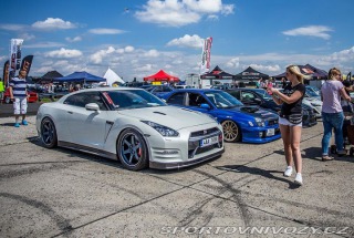 Nissan GT-R R35 BLACK ED. DPH 689PS 2012