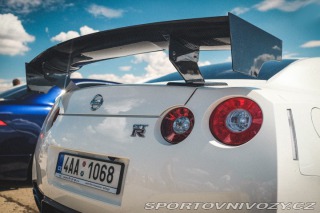 Nissan GT-R R35 BLACK ED. DPH 689PS 2012