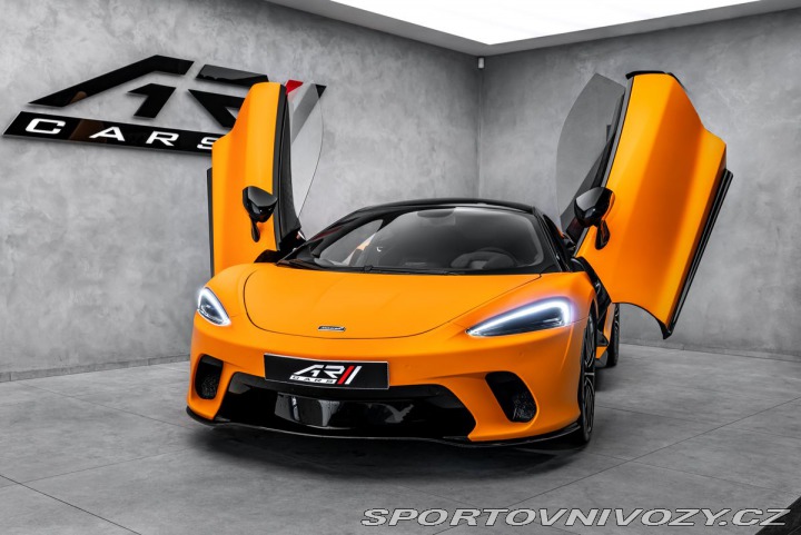 McLaren GT  2021