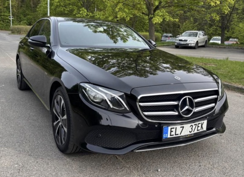 Mercedes-Benz E