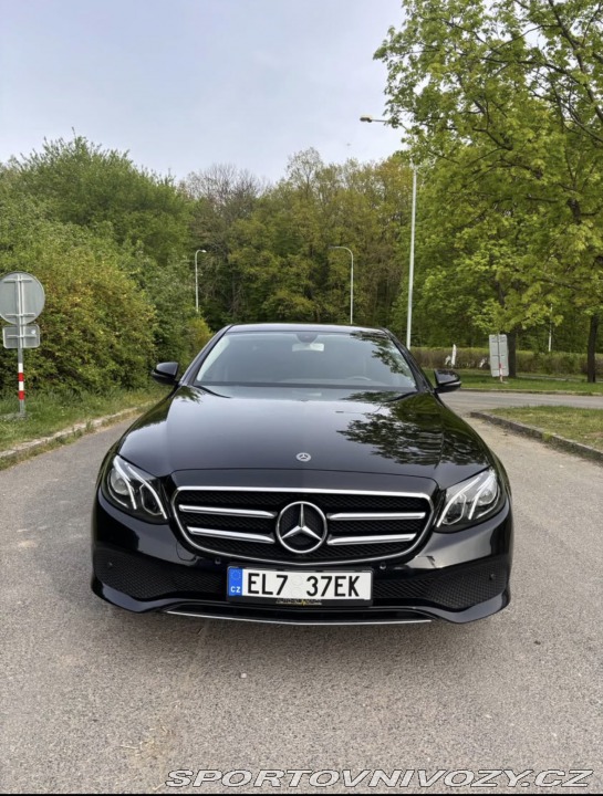 Mercedes-Benz E  2020