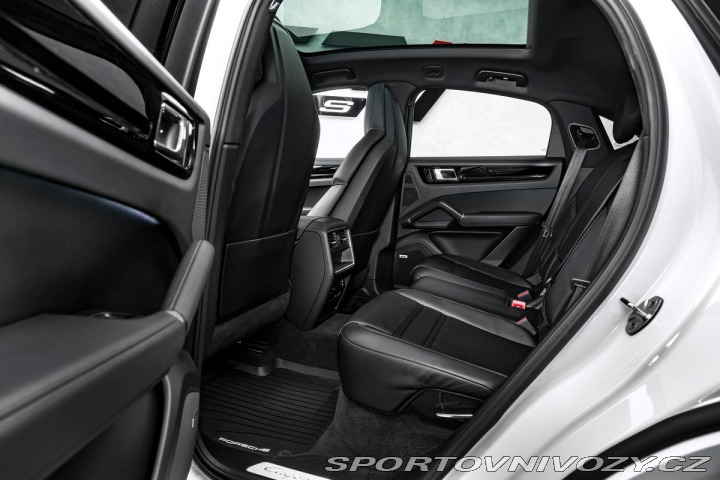 Porsche Cayenne panorama, soft, 360° 2020