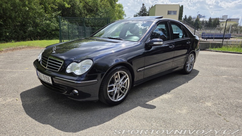 Mercedes-Benz C 230 AMG LINE