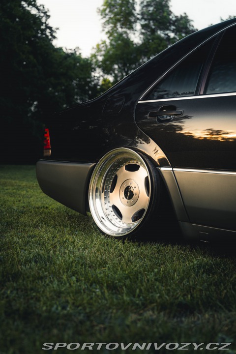 Mercedes-Benz S 320SEL W140 Long 1992