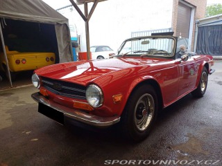   Triumph TR6