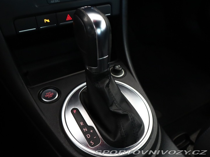 Volkswagen Beetle 2.0 TSI 2012