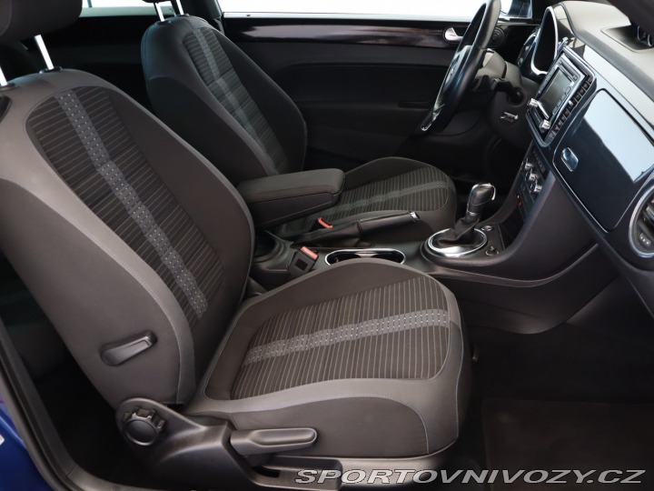 Volkswagen Beetle 2.0 TSI 2012