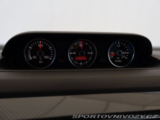 Volkswagen Beetle 2.0 TSI 2012