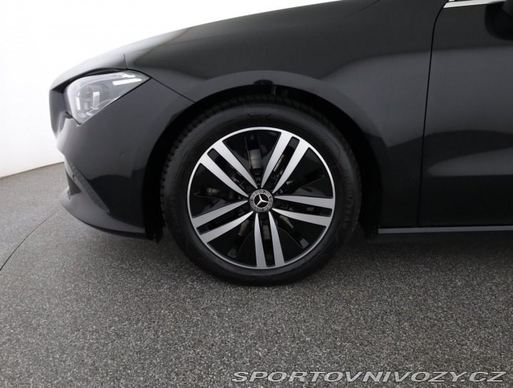 Mercedes-Benz CLA 220 d 4MATIC 2021