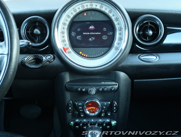 Mini Cooper Cooper D 2013