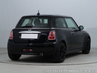 Mini Cooper Cooper D 2013