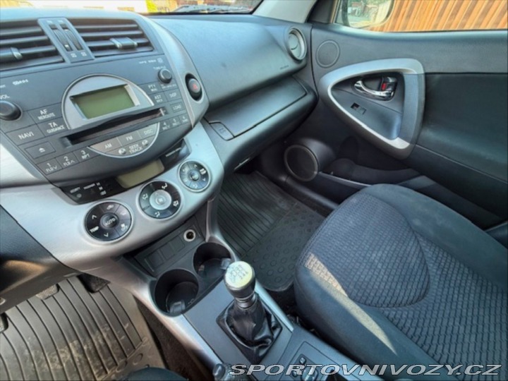 Toyota Ostatní modely RAV4 2,2   130kw 2007