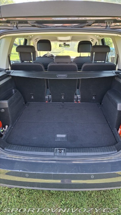 Volkswagen Ostatní modely Touran 2,0   TDI,110kw,DSG,Tažné 2019