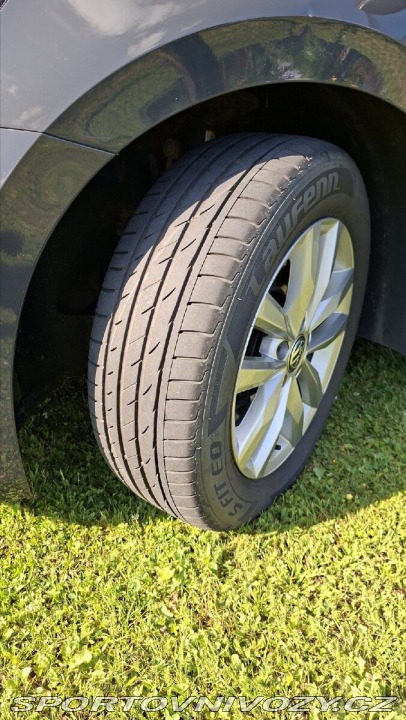 Volkswagen Ostatní modely Touran 2,0   TDI,110kw,DSG,Tažné 2019