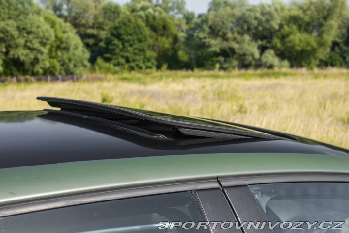 Volkswagen Golf R32 3.2 V6 DSG / AJ NA S 2008