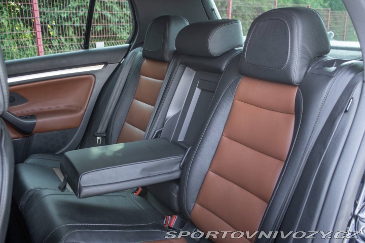 Volkswagen Golf R32 3.2 V6 DSG / AJ NA S 2008