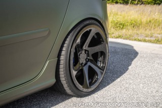 Volkswagen Golf R32 3.2 V6 DSG / AJ NA S 2008