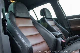Volkswagen Golf R32 3.2 V6 DSG / AJ NA S 2008