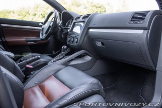Volkswagen Golf R32 3.2 V6 DSG / AJ NA S 2008