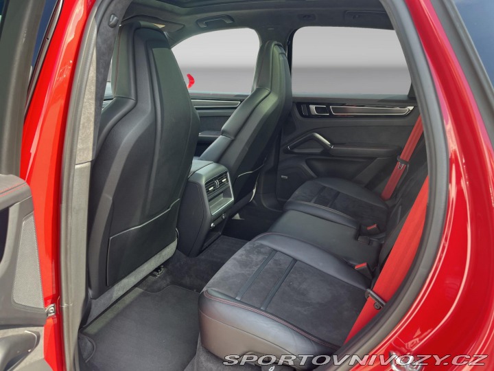 Porsche Cayenne GTS 2021