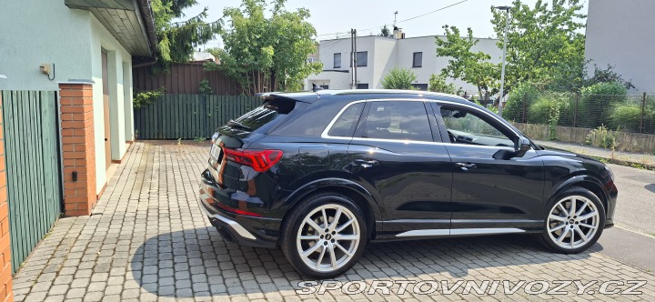 Audi RS Q3  2022