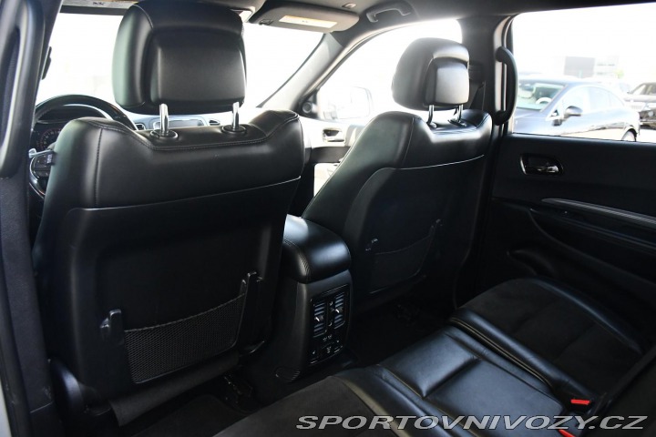Dodge Durango 3.6L AWD V6 7.MÍST 2020
