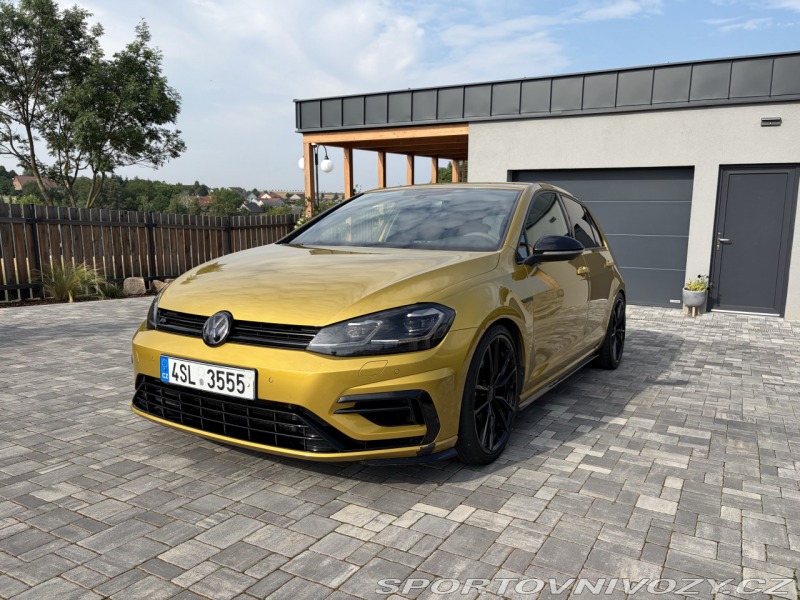 Volkswagen Golf R, Akrapovič