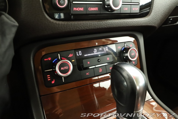 Volkswagen Ostatní modely Touareg  4.2 V8 TDi 2010