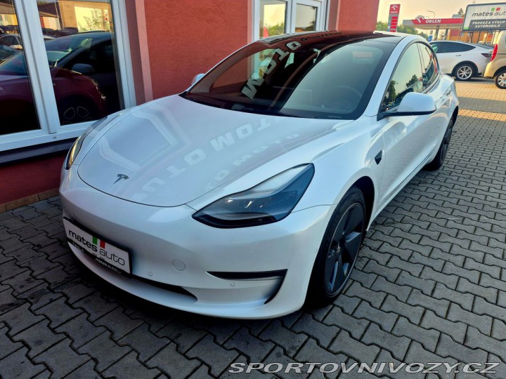 Tesla Model 3 Long Range, Dual Motor, 3 2022