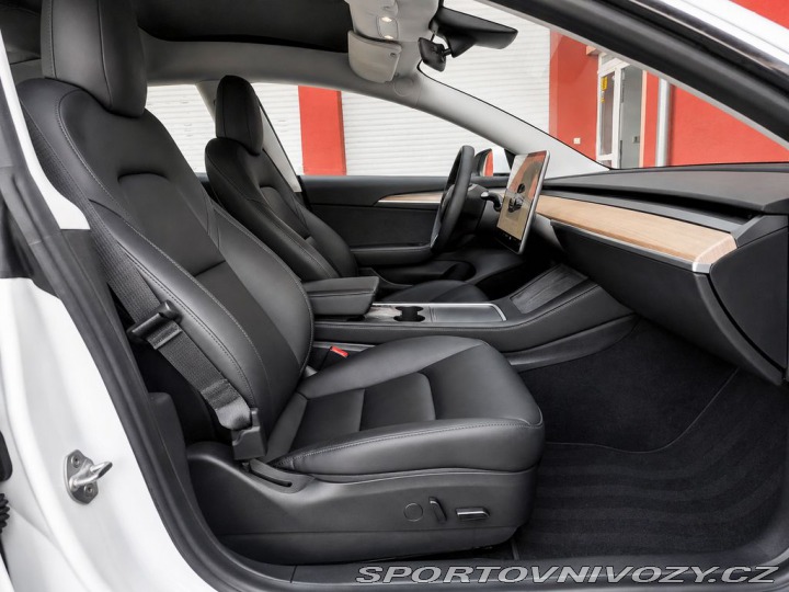 Tesla Model 3 Long Range, Dual Motor, 3 2022