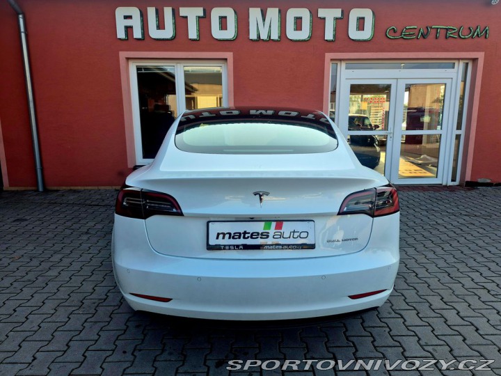 Tesla Model 3 Long Range, Dual Motor, 3 2022